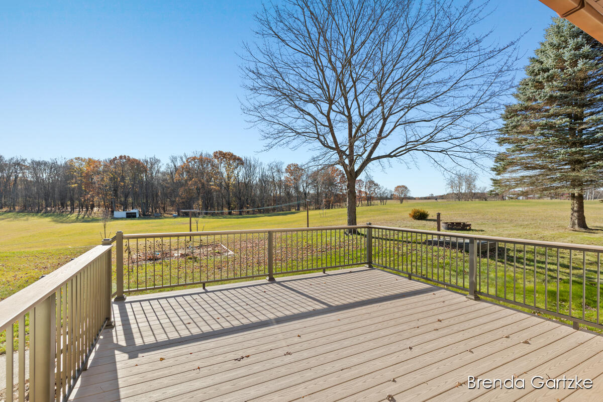 7480 East 5 Mile Road White Cloud, MI 49349 - Photo 24 of 44 IMG_1017