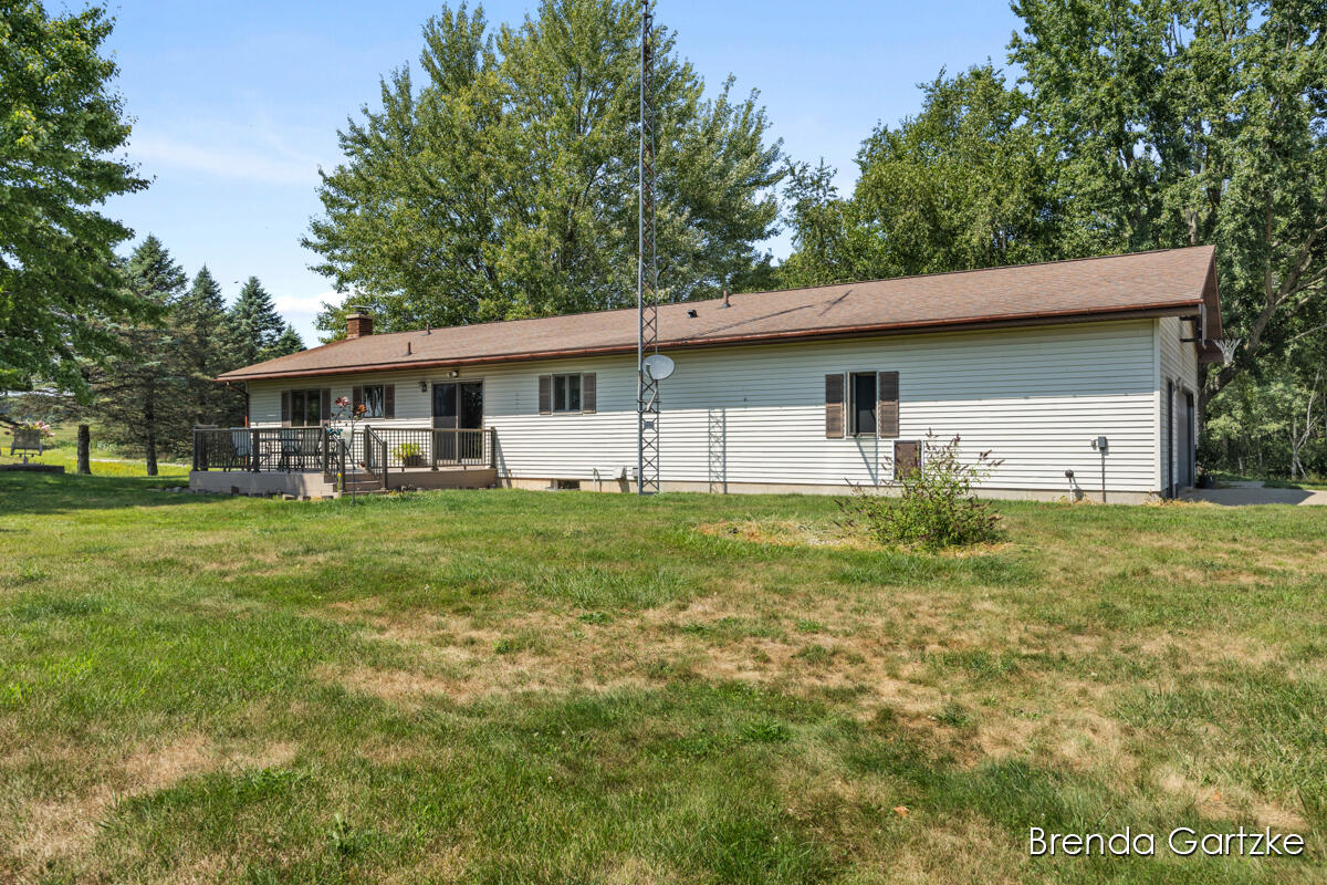 7480 East 5 Mile Road White Cloud, MI 49349 - Photo 29 of 44 IMG_1035