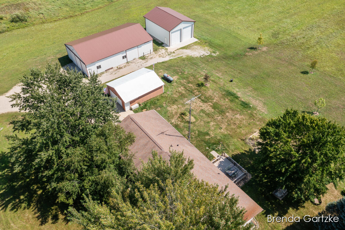 7480 East 5 Mile Road White Cloud, MI 49349 - Photo 34 of 44 IMG_1041
