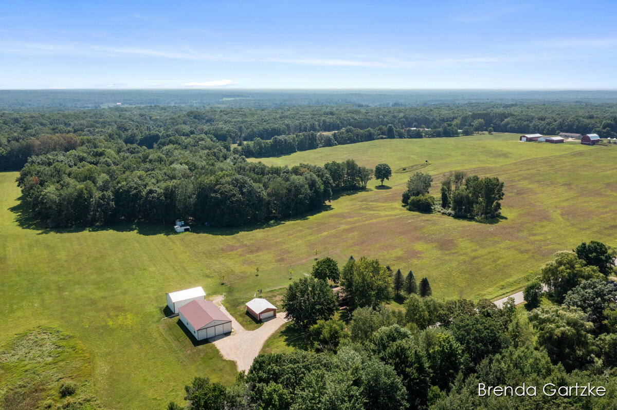 7480 East 5 Mile Road White Cloud, MI 49349 - Photo 39 of 44 IMG_1045