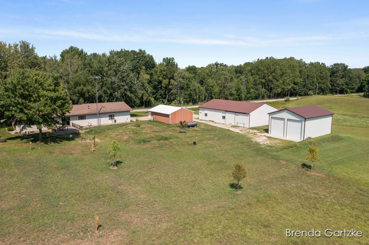 7480 East 5 Mile Road White Cloud, MI 49349 - Photo 42 of 44 IMG_1049