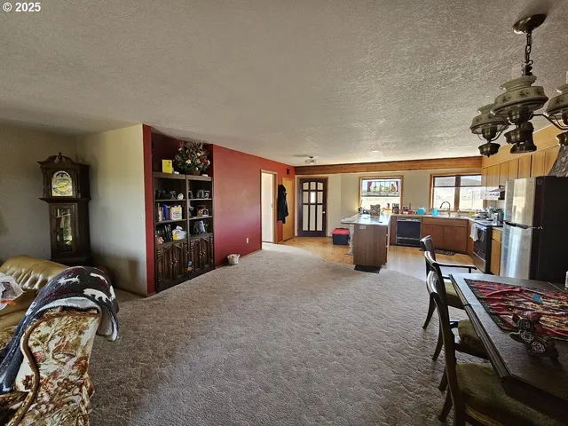 $1,125,000 | 1014 Roe Drive, Goldendale, WA 98620