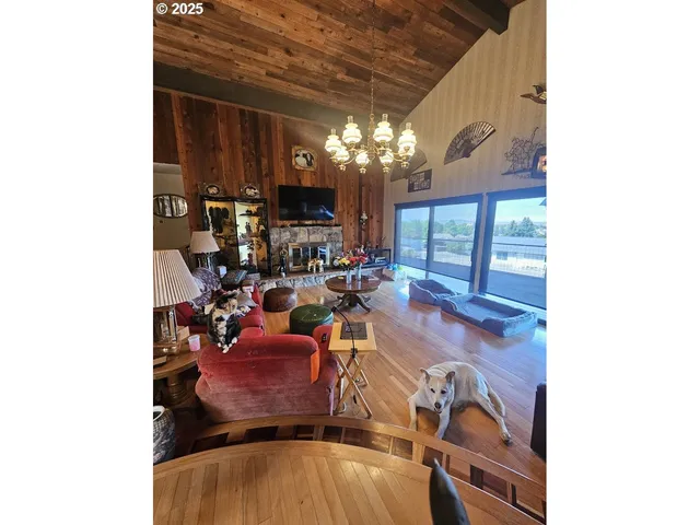 $1,125,000 | 1014 Roe Drive, Goldendale, WA 98620