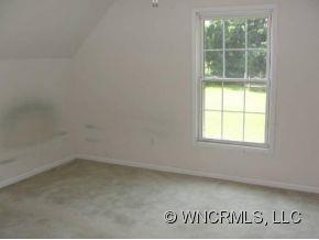 1872 North Rugby Road Hendersonville, NC 28791 - Photo 9 of 12 Gallery Image 9