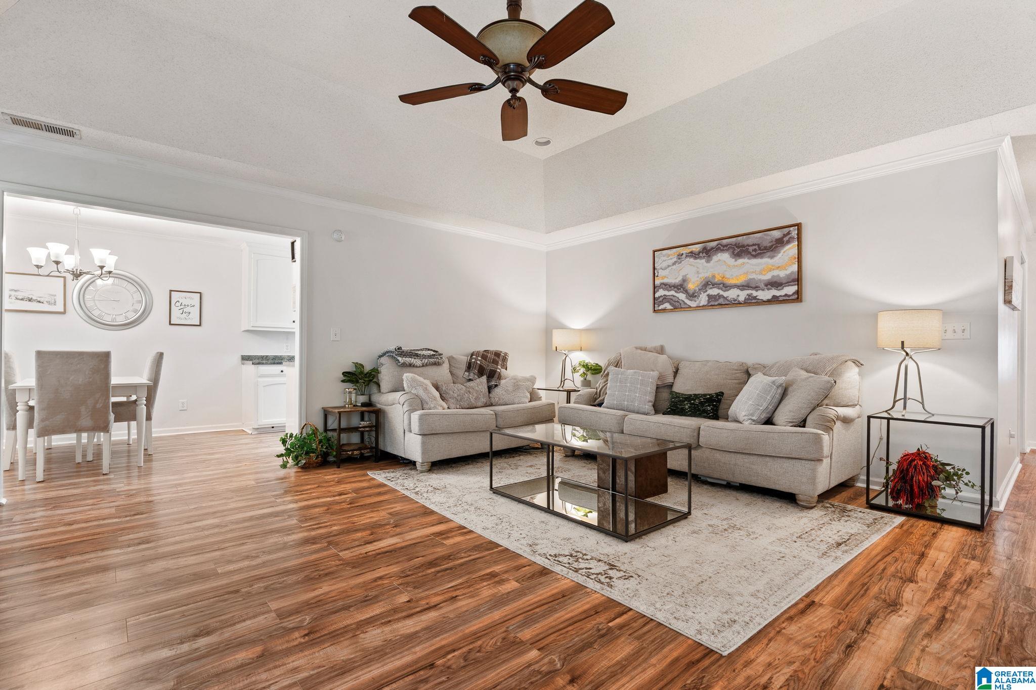 157 Lake Terrace Alabaster, AL 35007 - Photo 4 of 27