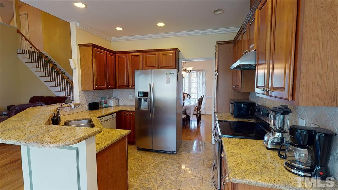 9205 Little Ridge Place Zebulon, NC 27597 - Photo 10 of 30 Gallery Image 10