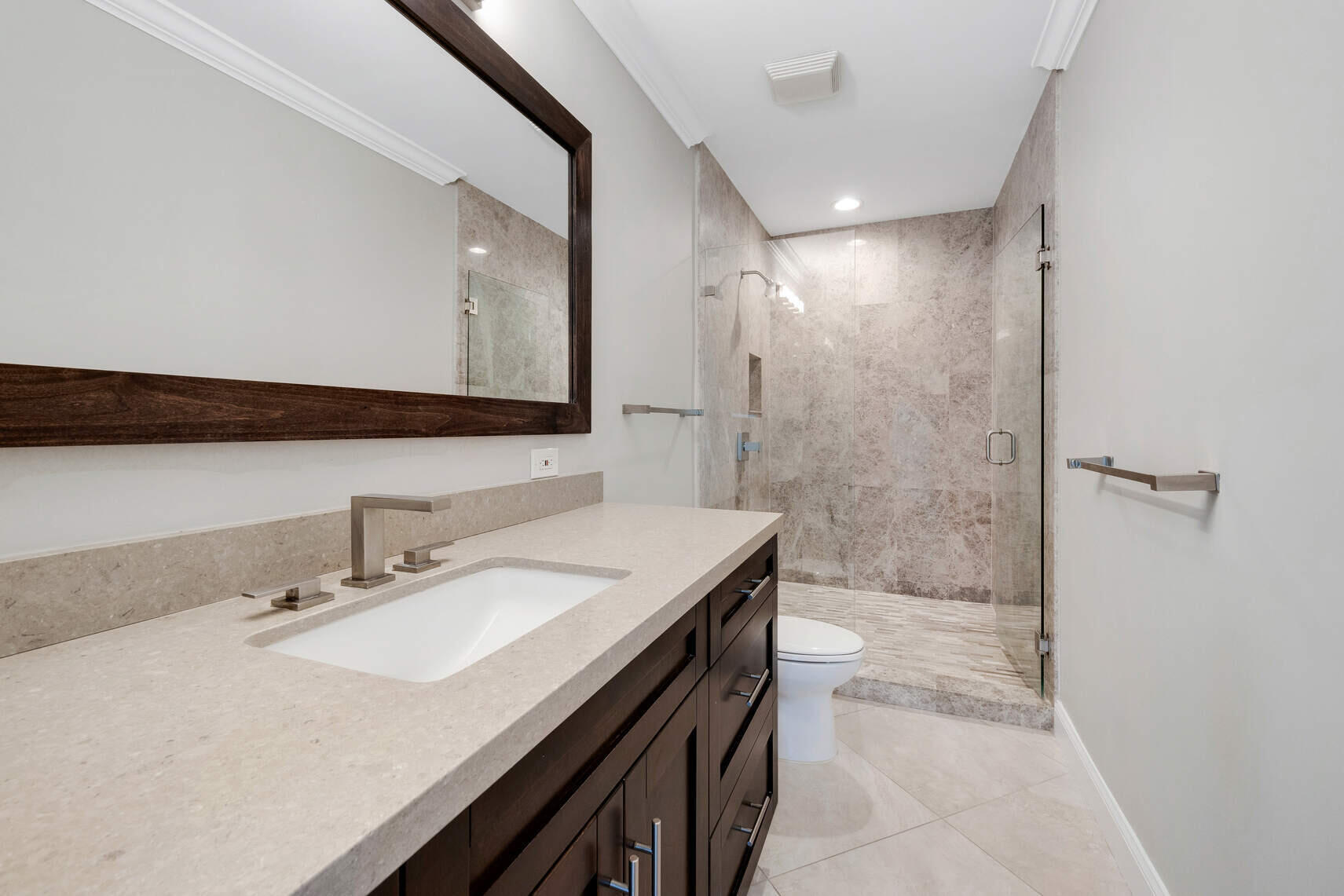 5733 Golfway Drive Boca Raton, FL 33433 - Photo 13 of 25 Bathroom