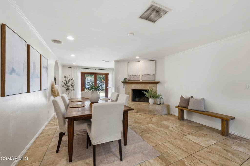 897 Old Farm Road Thousand Oaks, CA 91360 - Photo 17 of 35