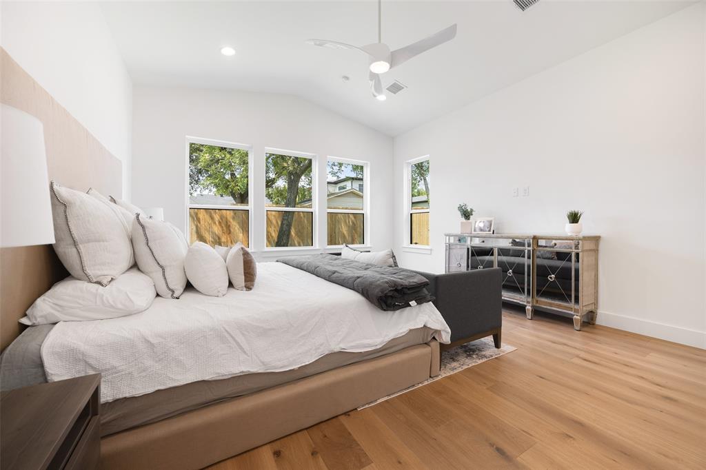 3753 Valley Ridge Road Dallas, TX 75220 - Photo 13 of 28