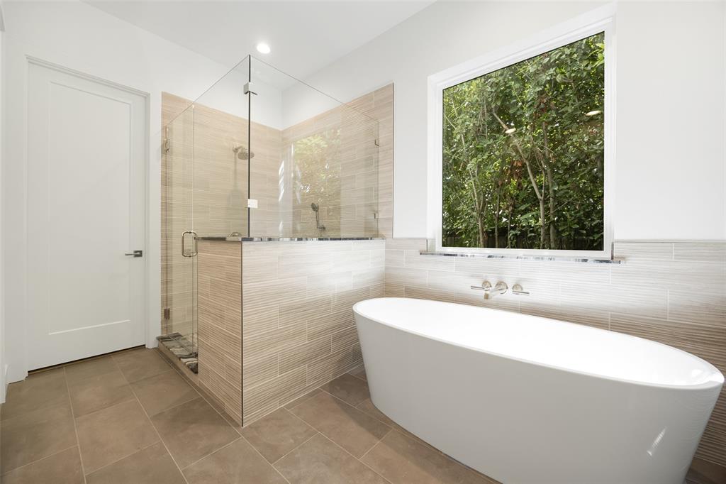 3753 Valley Ridge Road Dallas, TX 75220 - Photo 9 of 28