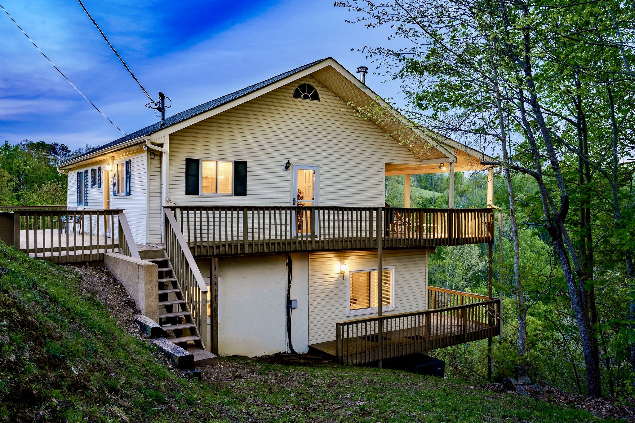 258 Captain Point Silver Point, TN 38582 - Photo 3 of 35