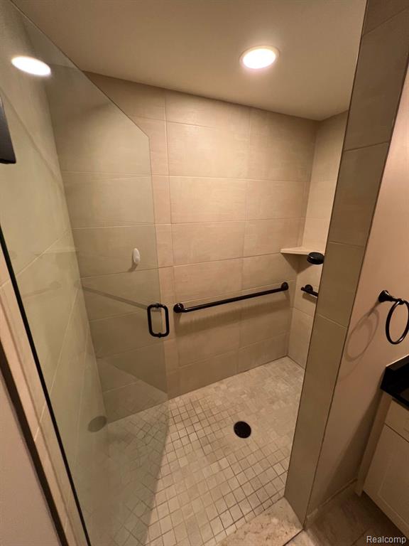 112 Walnut Boulevard, Unit 203 Rochester, MI 48307 - Photo 10 of 21