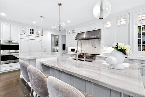 $4,800,000 | 35 Mimosa Drive, East Hills, NY 11576
