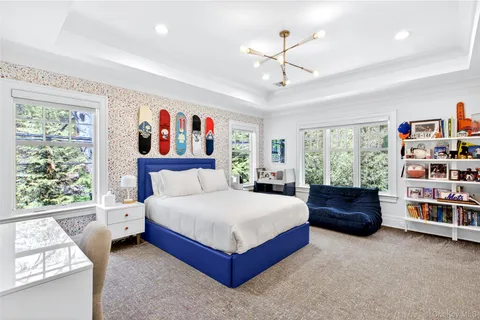 $4,800,000 | 35 Mimosa Drive, East Hills, NY 11576