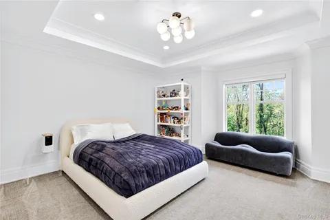 $4,800,000 | 35 Mimosa Drive, East Hills, NY 11576