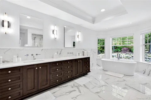$4,800,000 | 35 Mimosa Drive, East Hills, NY 11576