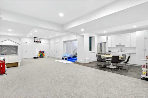 $4,800,000 | 35 Mimosa Drive, East Hills, NY 11576