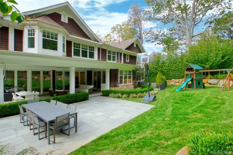 $4,800,000 | 35 Mimosa Drive, East Hills, NY 11576
