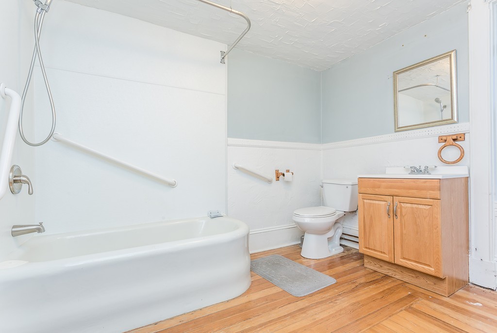 3 Middle Road Acushnet, MA 02743 - Photo 19 of 30 Gallery Image 19