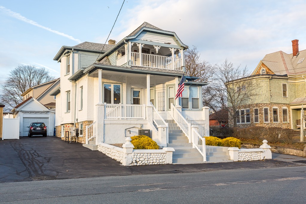 3 Middle Road Acushnet, MA 02743 - Photo 2 of 30 Gallery Image 2