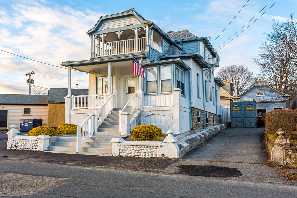 3 Middle Road Acushnet, MA 02743 - Photo 4 of 30 Gallery Image 4