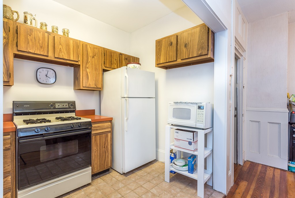 3 Middle Road Acushnet, MA 02743 - Photo 6 of 30 Gallery Image 6