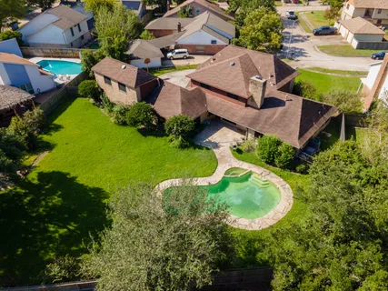 $485,000 | 3 Thunderbird Circle, Baytown, TX 77521