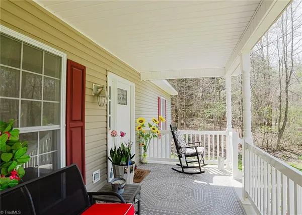 $290,000 | 634 East Swannanoa Avenue, Liberty, NC 27298