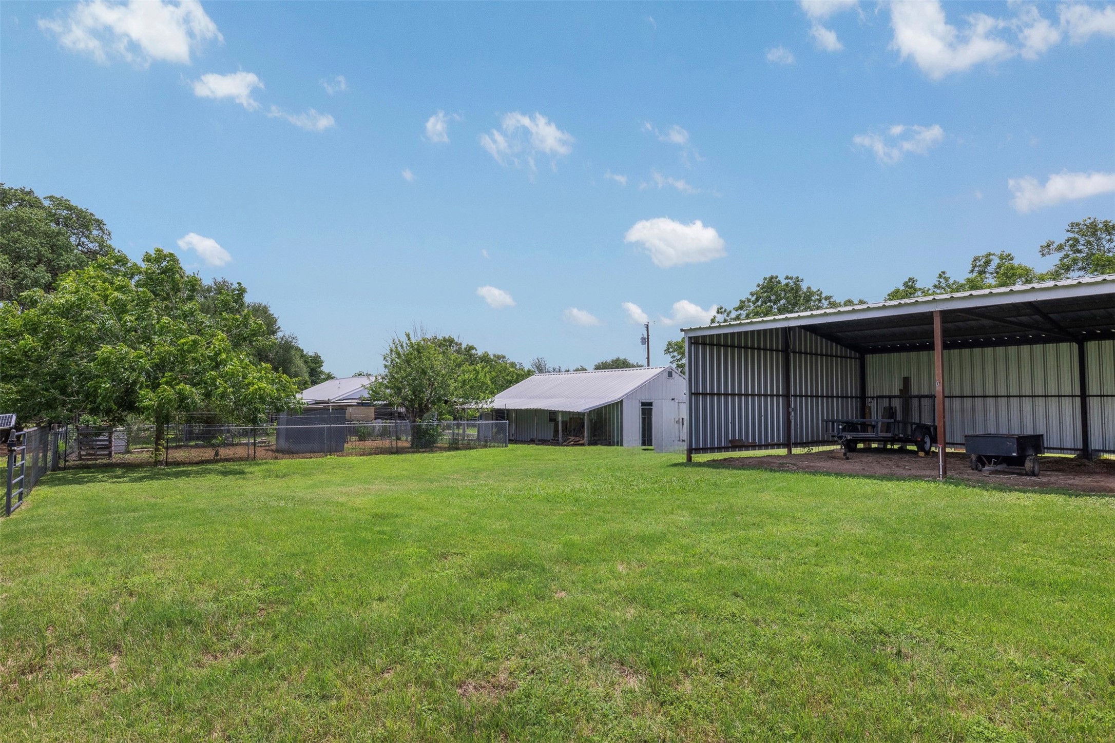 5030 Frenzel Road Round Top, TX 78954 - Photo 15 of 47