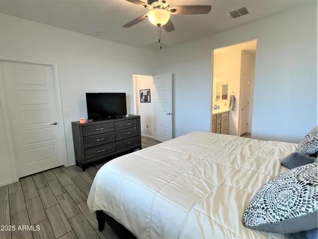 $1,995 | 2822 West Apollo Road, Phoenix, AZ 85041