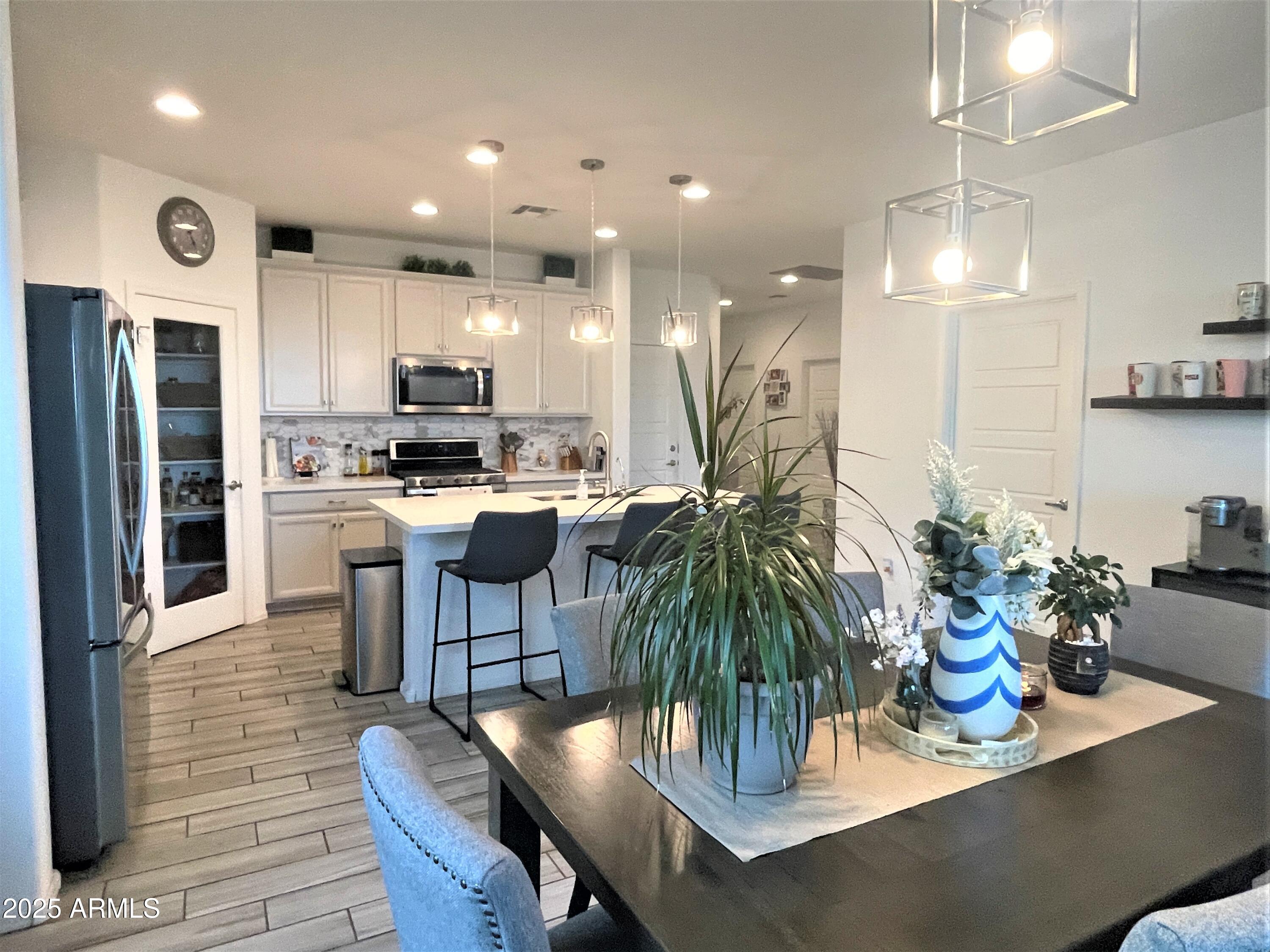 2822 West Apollo Road Phoenix, AZ 85041 - Photo 17 of 22 IMG_2980