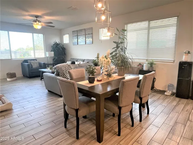 $1,995 | 2822 West Apollo Road, Phoenix, AZ 85041