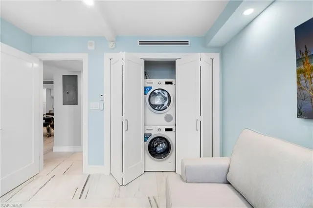 $11,000 | 4001 Gulf Shore Boulevard North, Unit 702, Naples, FL 34103