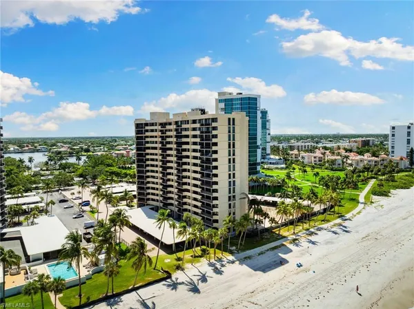 $10,000 | 4001 Gulf Shore Boulevard North, Unit 702, Naples, FL 34103