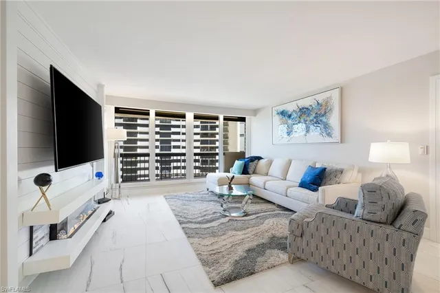 $11,000 | 4001 Gulf Shore Boulevard North, Unit 702, Naples, FL 34103