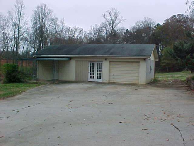 231 Hood Road Greenville, SC 29611 - Photo 12 of 13 Gallery Image 12