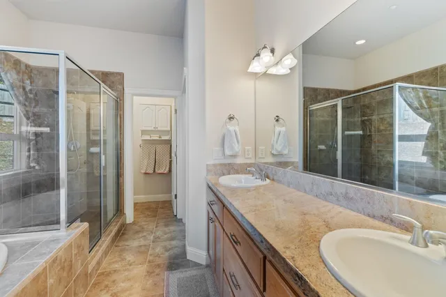 $525,000 | 2030 Hedgerow Avenue, Redding, CA 96003