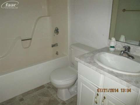 4352 North Jennings Road Flint, MI 48504 - Photo 17 of 24 20415287-16.JPG