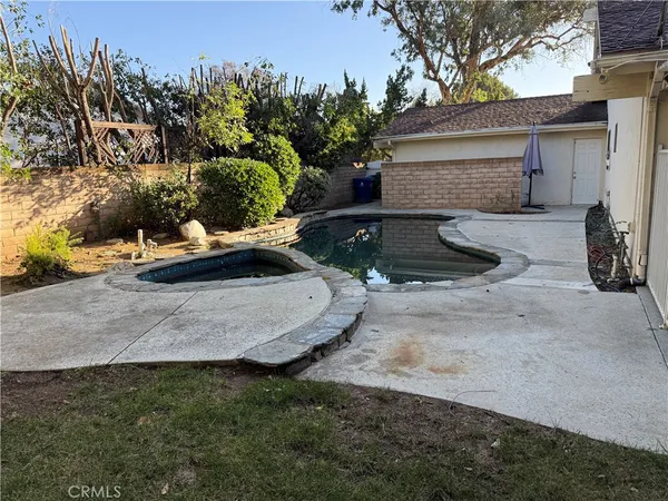 $5,000 | 9201 Paso Robles Avenue, Northridge, CA 91325