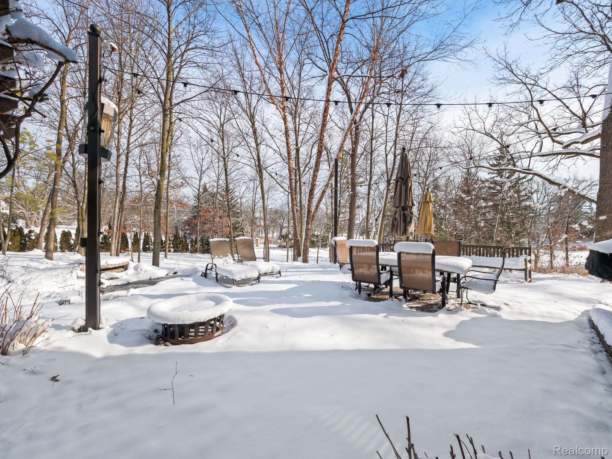 4880 Dow Ridge Road West Bloomfield, MI 48324 - Photo 31 of 34 Gallery Image 31
