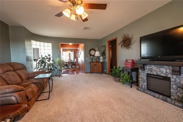 $285,000 | 3419 Highway 75, Neodesha, KS 66757