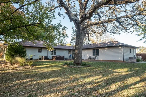 $285,000 | 3419 Highway 75, Neodesha, KS 66757