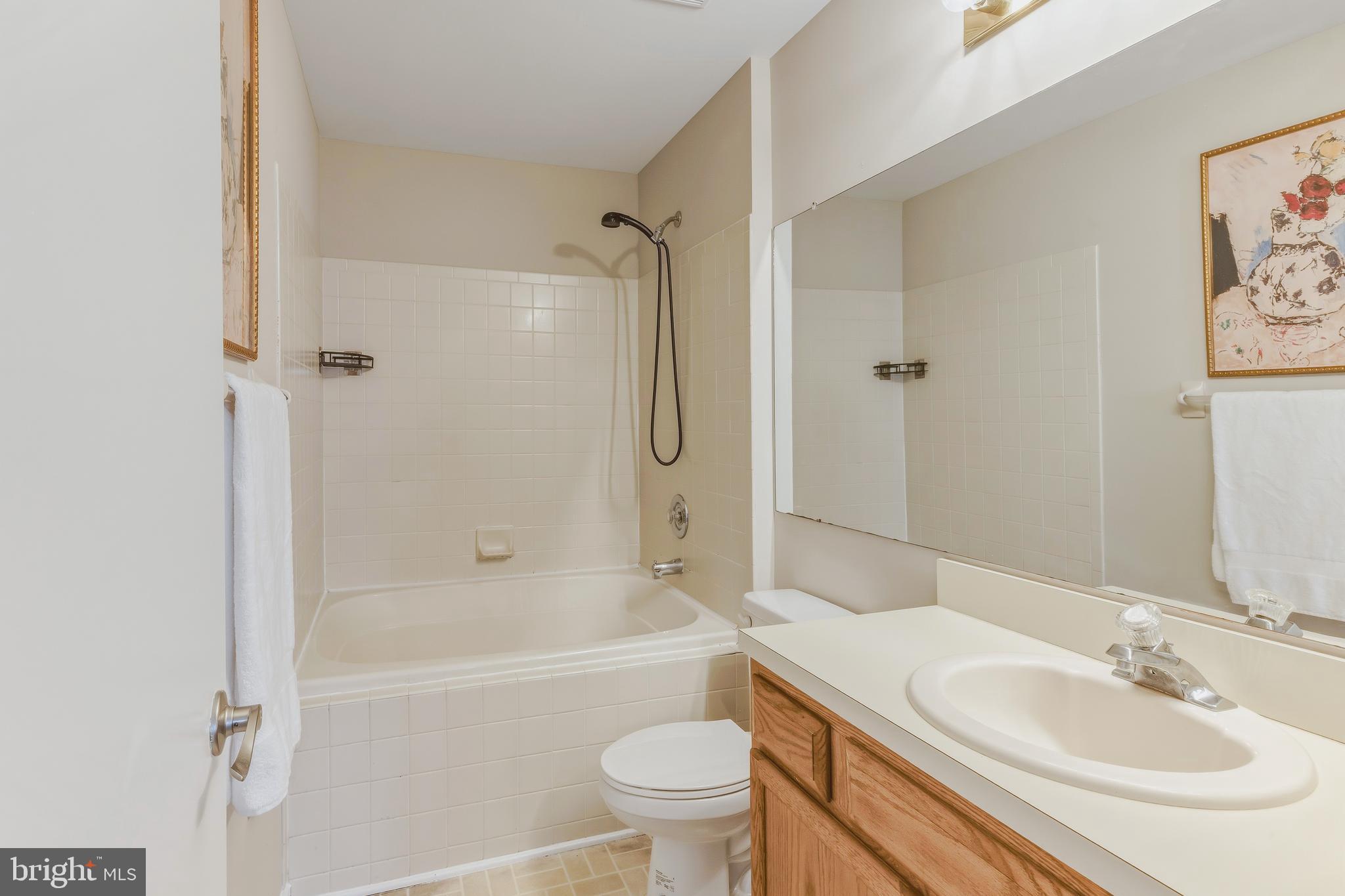 302 Wharton Road Mount Laurel, NJ 08054 - Photo 15 of 18