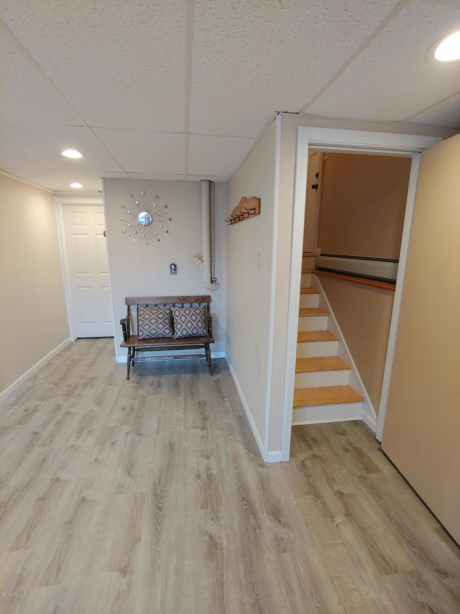 4099 Jacobs Ladder Road Becket, MA 01223 - Photo 29 of 31 Interior 16
