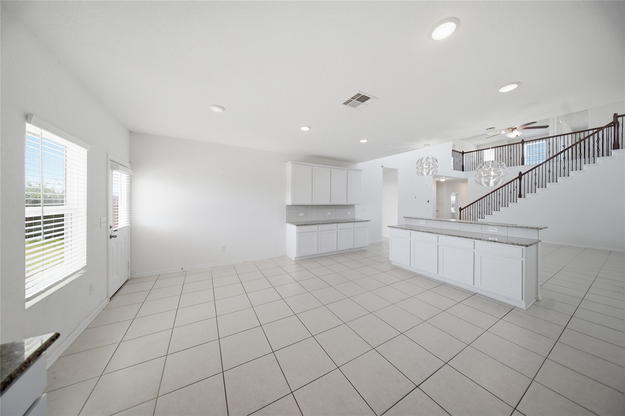 513 Warlander Way Georgetown, TX 78626 - Photo 10 of 35 a view of a kitchen with electric appliances