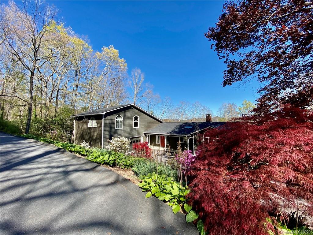 116 Lakeview Road Spruce Pine, NC 28777 - Photo 3 of 27 Gallery Image 3