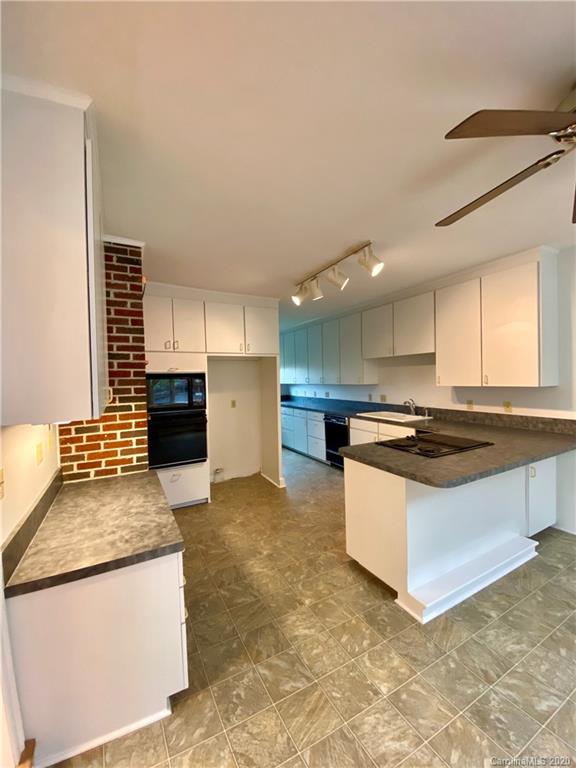 116 Lakeview Road Spruce Pine, NC 28777 - Photo 22 of 27 Gallery Image 22