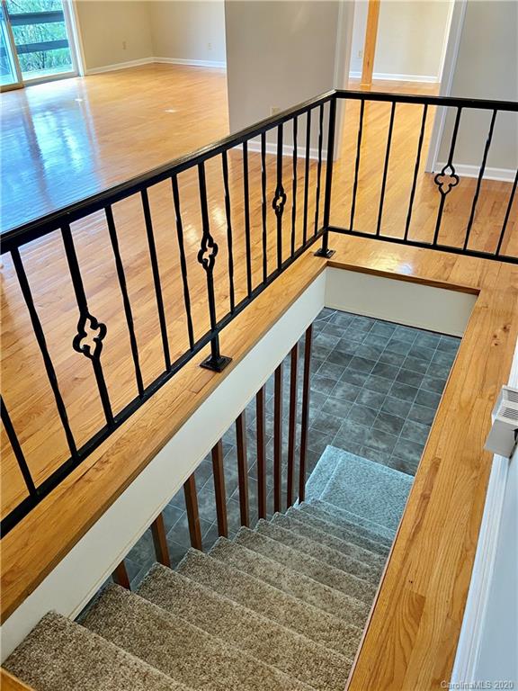 116 Lakeview Road Spruce Pine, NC 28777 - Photo 5 of 27 Gallery Image 5