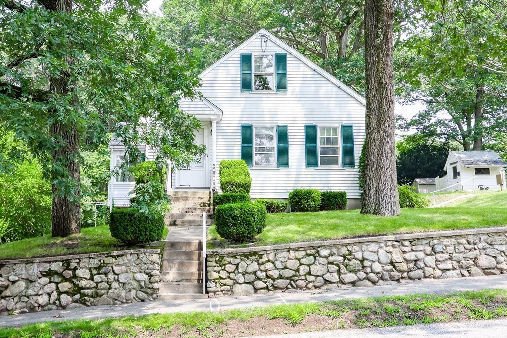 235 Brookline Street Needham, MA 02492 - Photo 1 of 27 Gallery Image 1