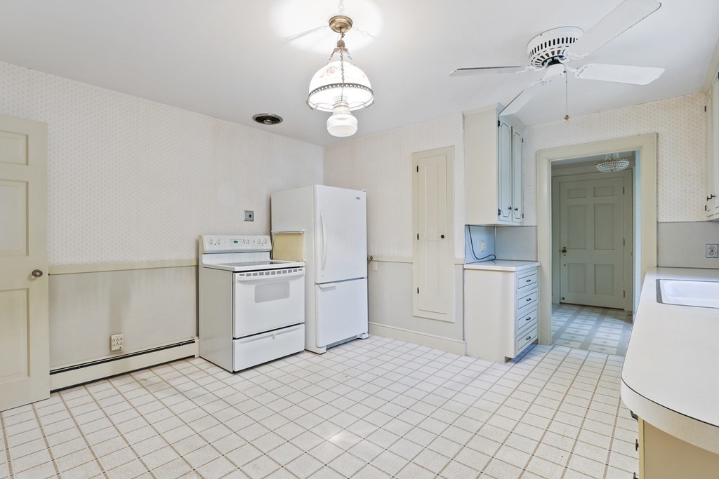 235 Brookline Street Needham, MA 02492 - Photo 6 of 27 Gallery Image 6